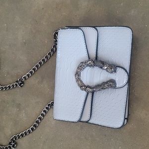 NWOT Aiqudou Crossbody Satchel Handbag Gray Croc Faux Leather Mermaid Buckle